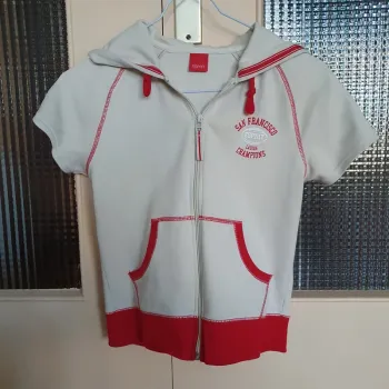 Gilet à capuche Esprit