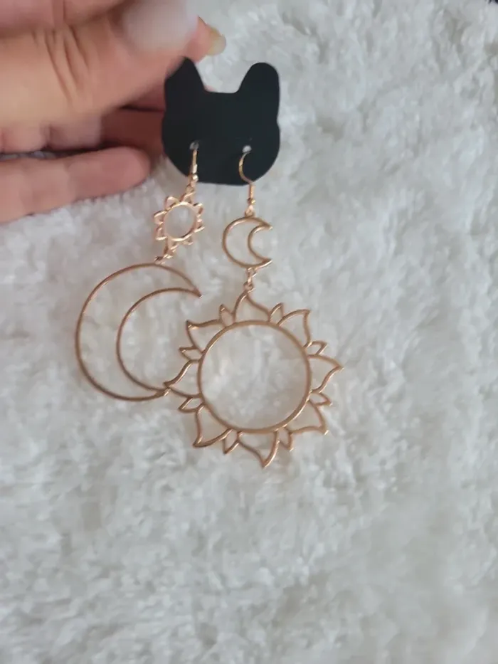 Boucles d oreilles asymetriques soleil - photo numéro 2