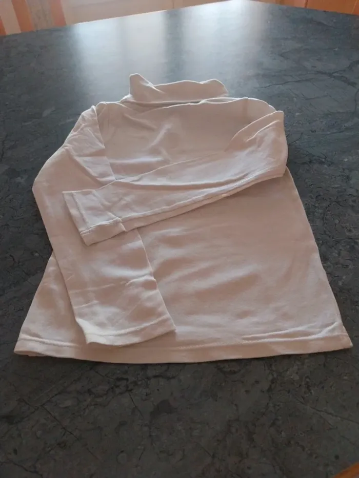 T-shirt col roulé T.6 ans - photo numéro 3