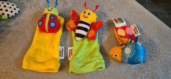 Hochets pour poignets et pieds - tomy lamaze
