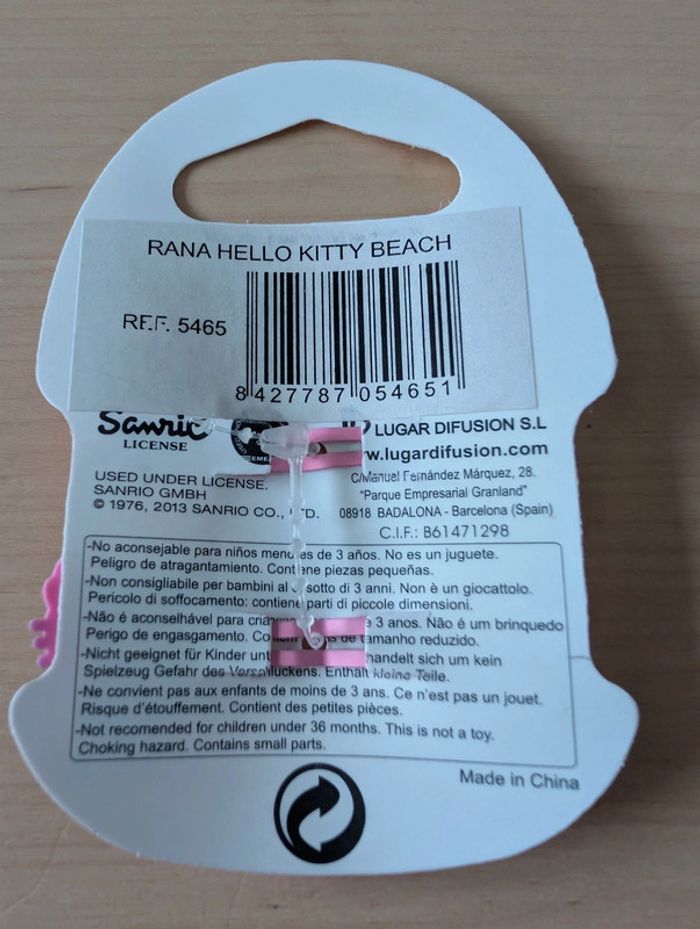 Lot de deux pinces Hello Kitty neuves - photo numéro 2