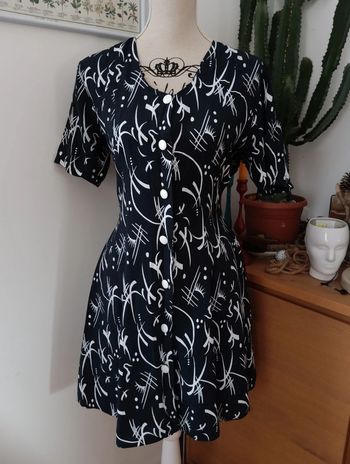 Robe boutonnée viscose marine motifs blancs taille 38/ 40