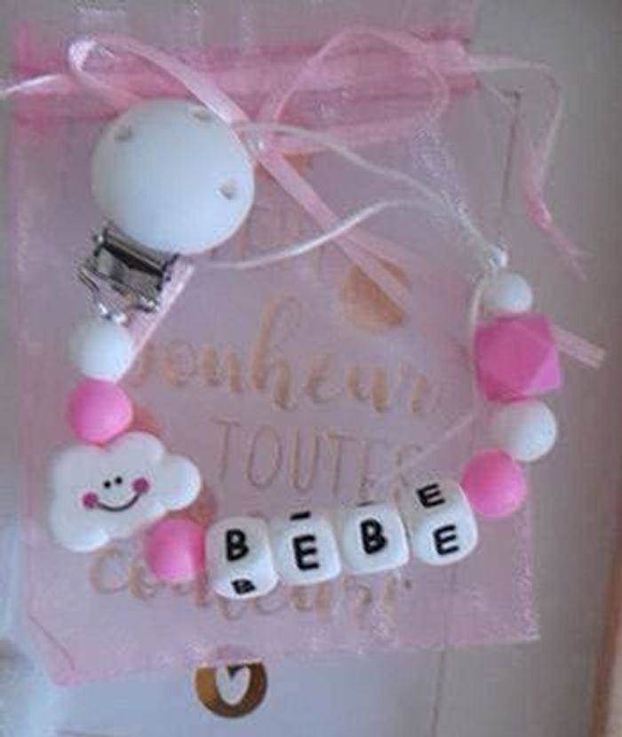 Attache tétine personnalisé avec pochette cadeau - photo numéro 3
