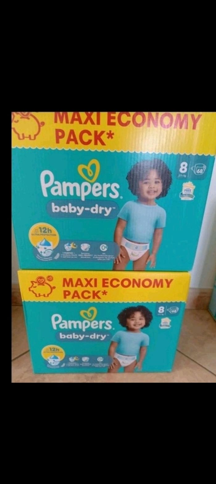 136 couches pampers baby dry taille 8