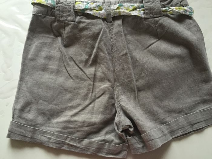 Short kaki 8ans - photo numéro 3