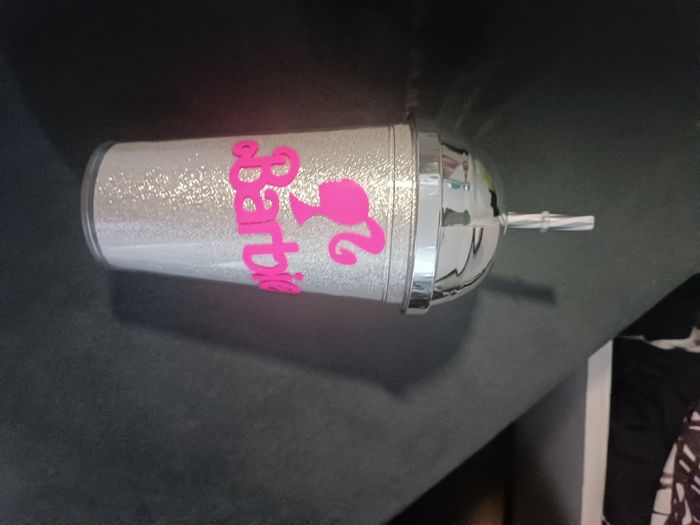 Gobelet avec paille - photo numéro 1