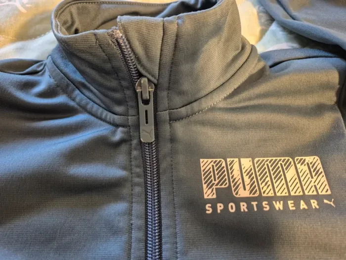 Veste Puma 3/4 ans TBE - photo numéro 2