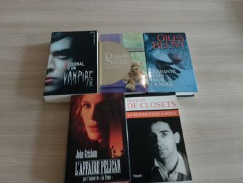 Lot de 5 livres, divers (11)(L.J. Smith ect.)