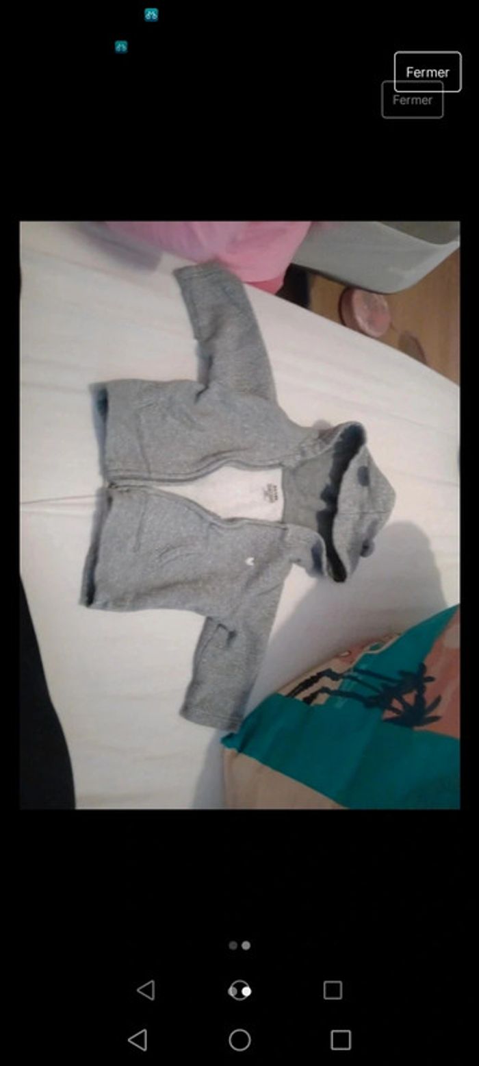 Gilet bébé taille 6 mois kiabi - photo numéro 2