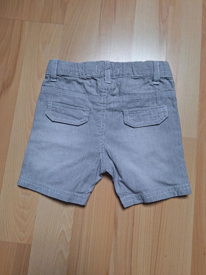 Short rayé - photo numéro 2