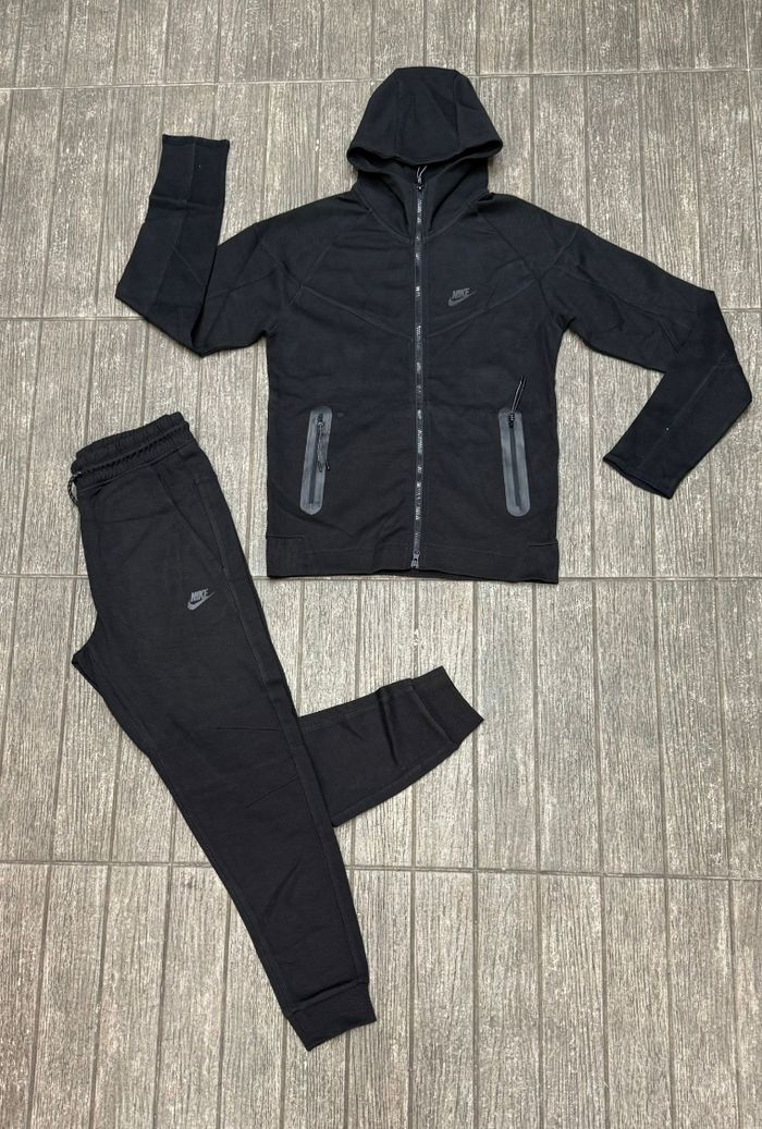 Nike tech - photo numéro 4