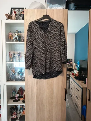 Blouse chemisier a motif asymétrique noir et beige manches 3/4 Akoz wooman - Taille M 38