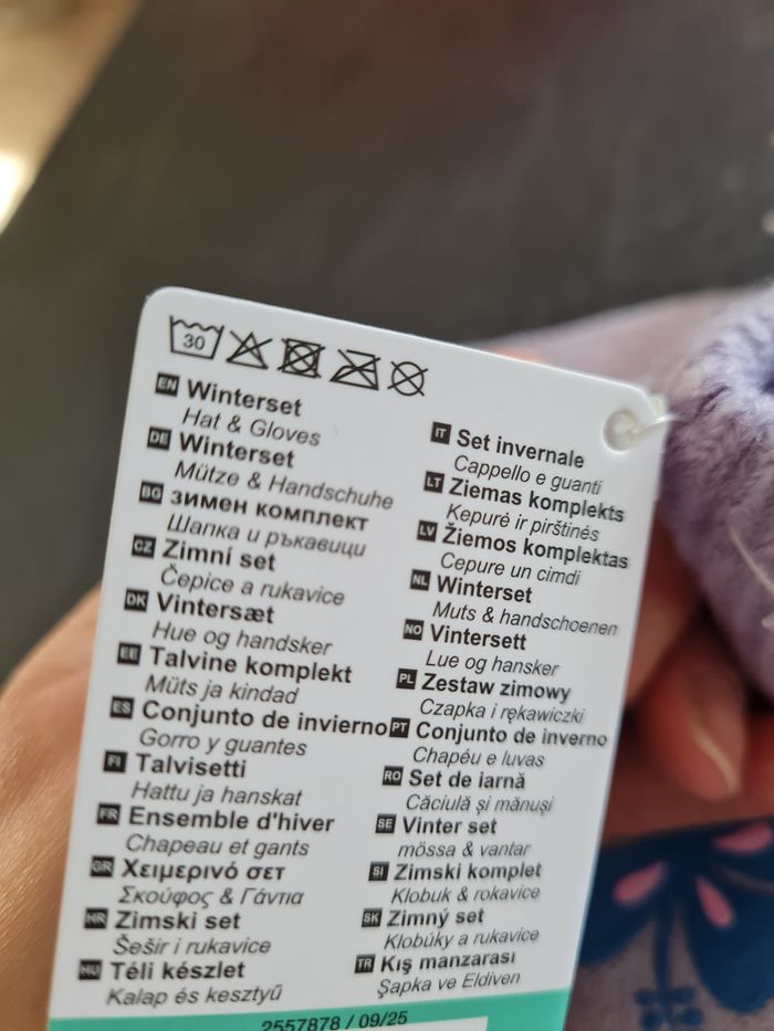 Gants et bonnet - photo numéro 3