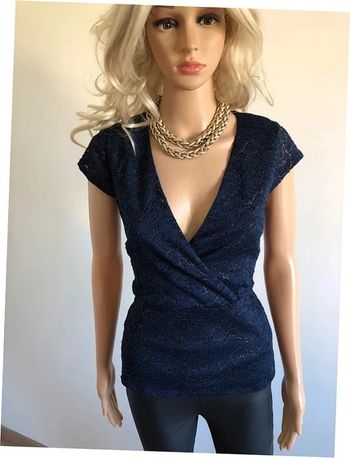 Haut bleu marine neuf en dentelle à manches courtes Morgan taille XS (valeur 35€)