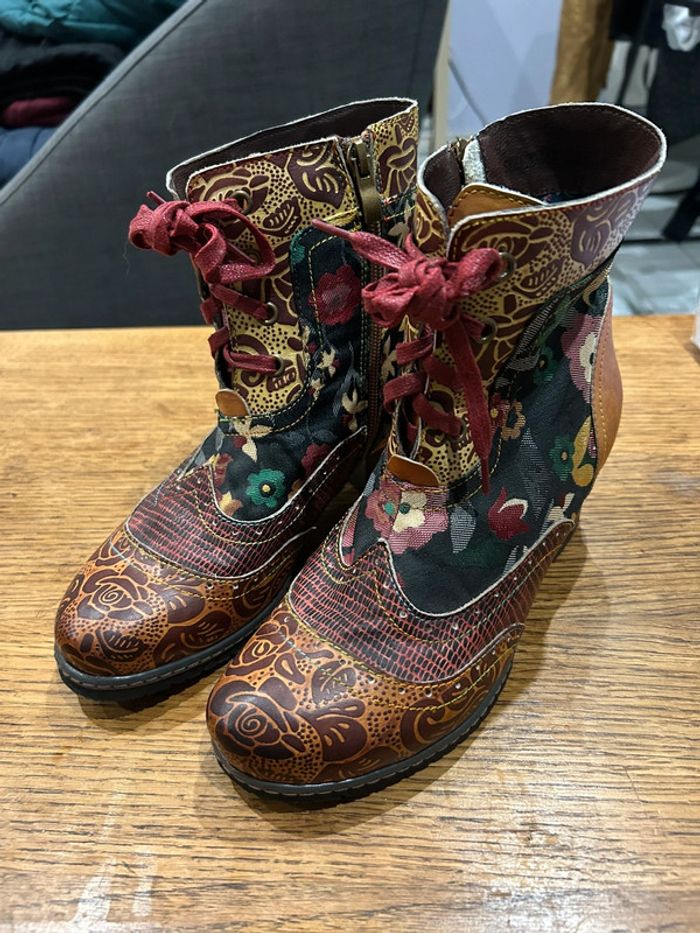 Bottines fleurit