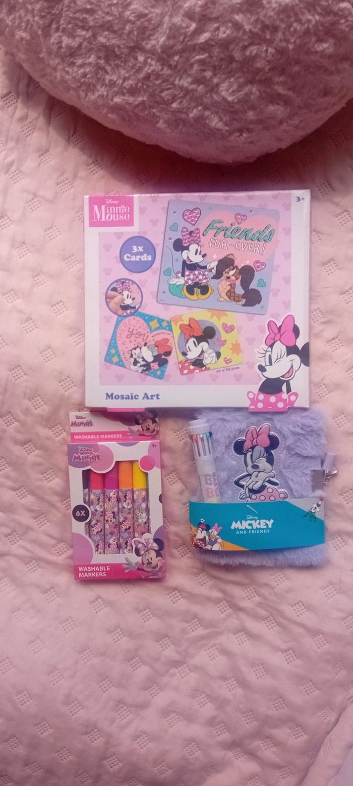 Lot minnie neuf