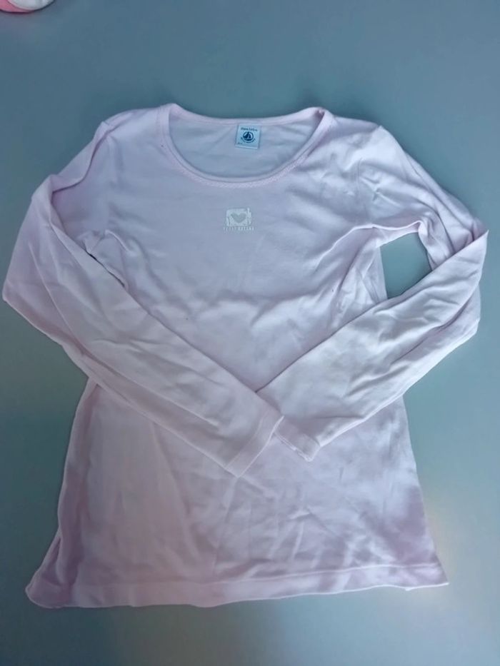 Tee-shirt manches longues taille 10 ans marque Petit bateau