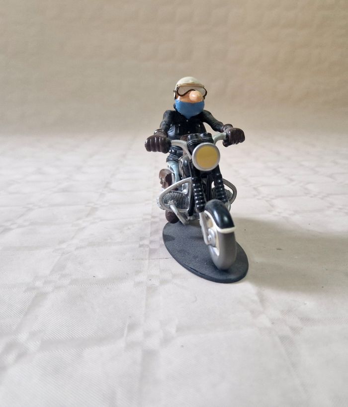 Figurine Joe bar team , Raoul toujourd  , BMW R90 / 6 - photo numéro 2