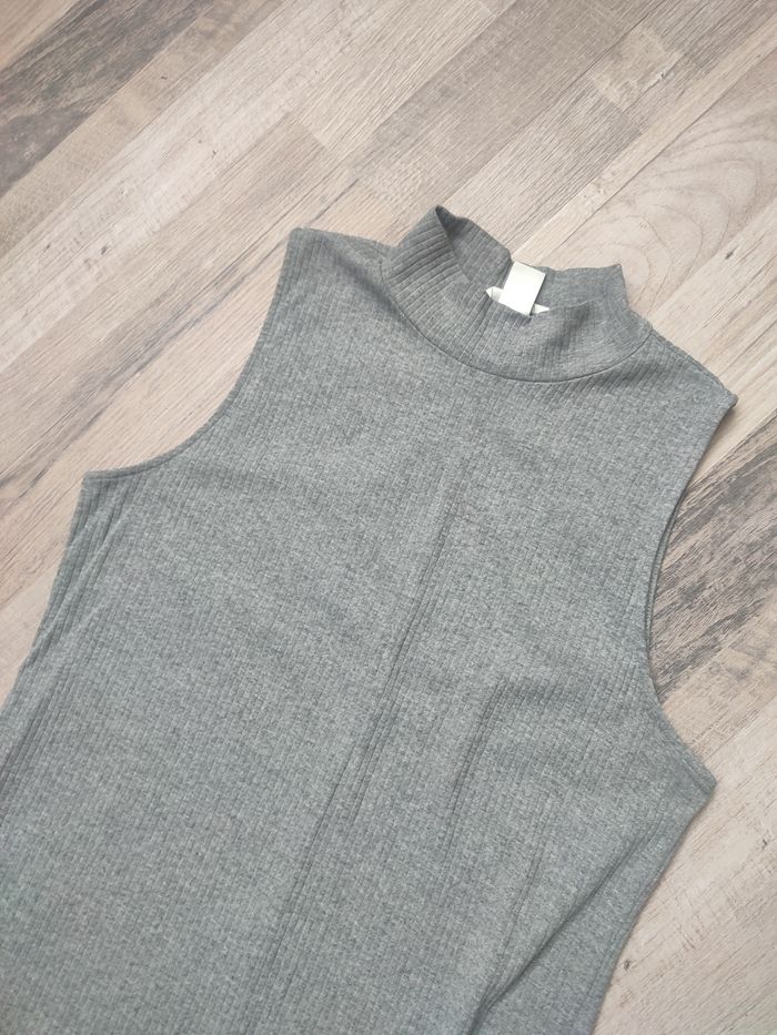 Robe H&M grise - photo numéro 2