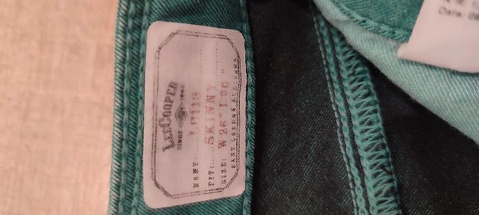 Lot des 2 paires des pantalons Lee Cooper - photo numéro 2