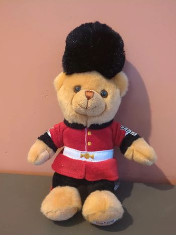 peluche ours garde royale Londres