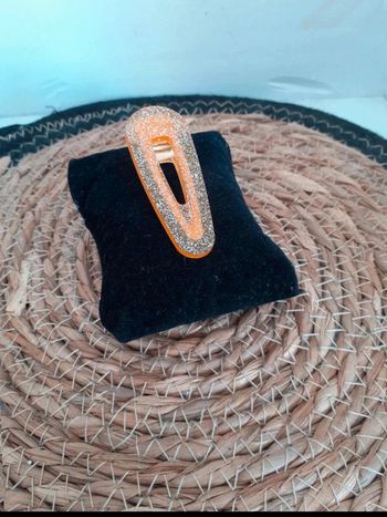Barrette cheveux  orange  transparente  pailletée n°19
