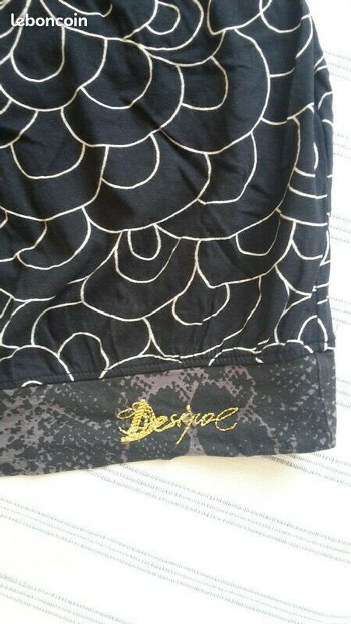 Robe bustier noir/rouge Desigual - taille S - TRES BON ETAT - photo numéro 4