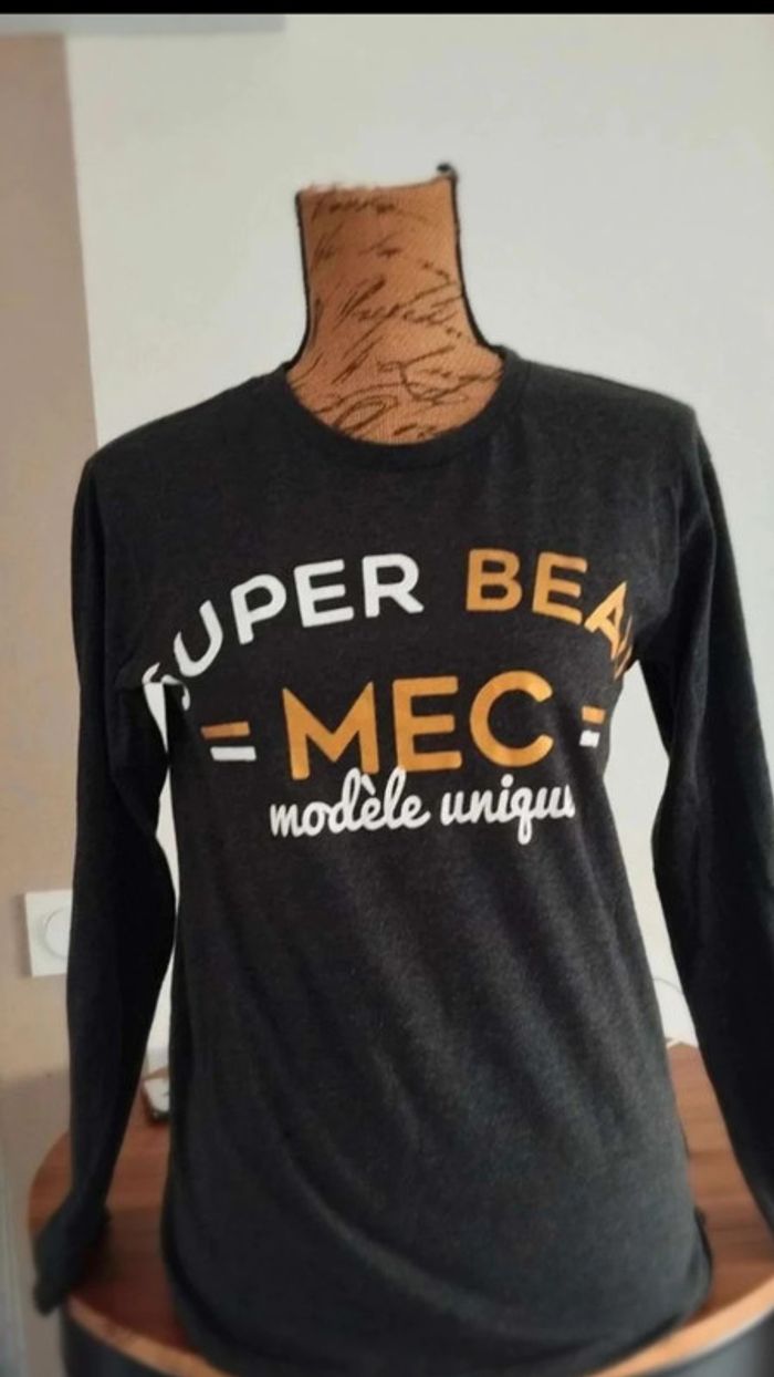 Tee shirt gris manches longues taille s super beau mec - photo numéro 2