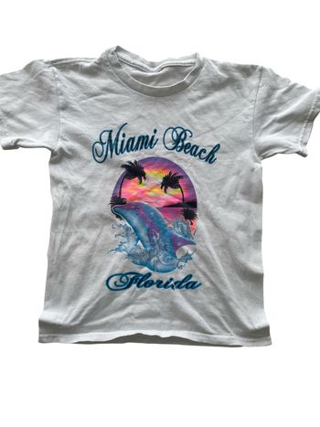 T-shirt dauphin taille 9/10 ans