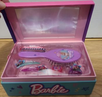Superbe coffret barbie neuf