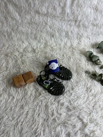 Paire de sandales méduse vertes taille 23