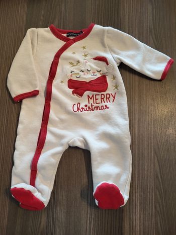 Pyjama taille 3 mois (62 cm)