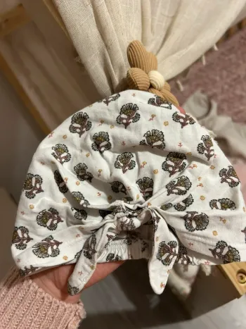 Bonnet nouveau né Vertbaudet
