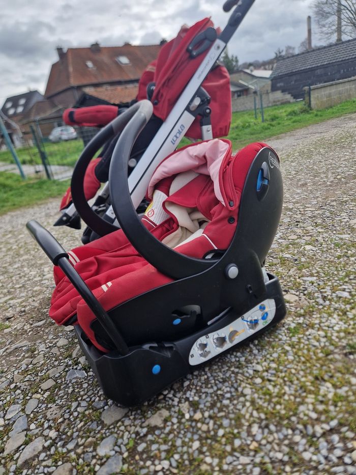 Poussette , maxi cosy et isofix - photo numéro 2