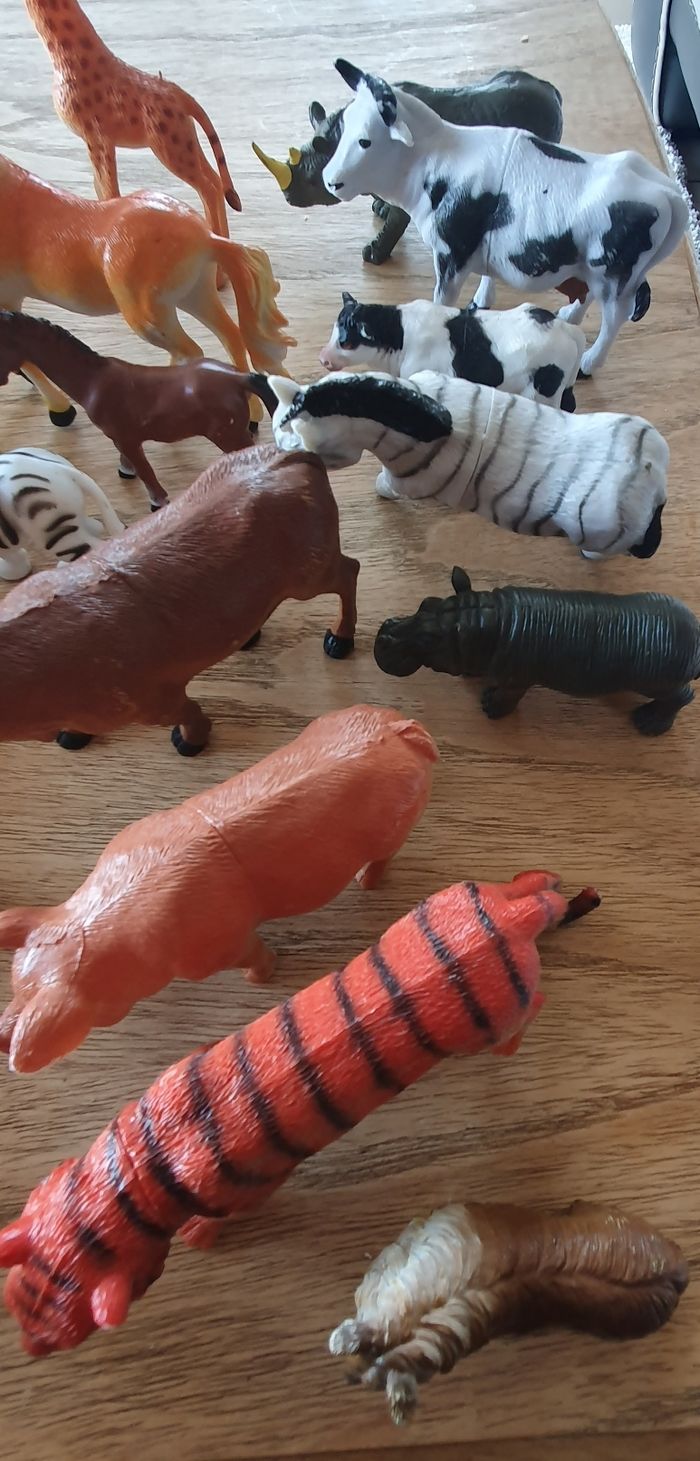 Lot de 35 animaux en plastique pour enfants - photo numéro 5