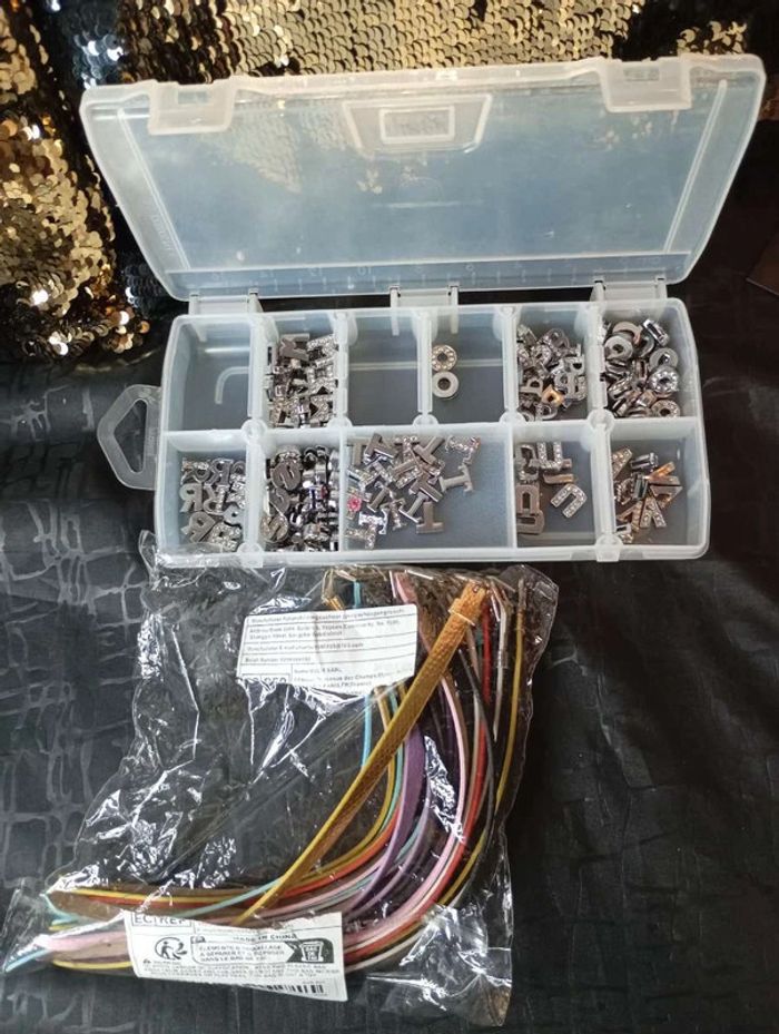 Gros lot création bracelets avec lettres neuf - photo numéro 5