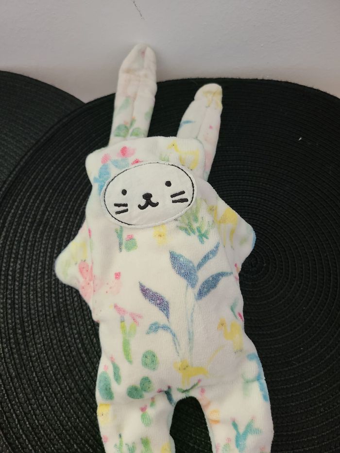 doudou lapin bleu blanc feuille chat chameau cactus catimini - photo numéro 3