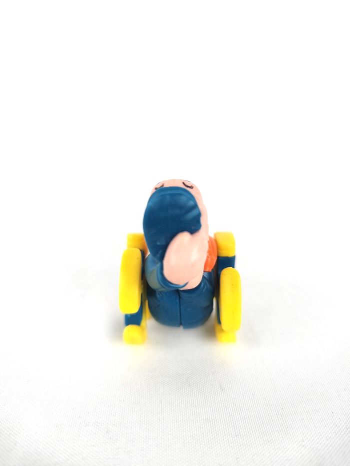 Figurine Kinder Surprise - Facteur et Chien - Collection - photo numéro 2