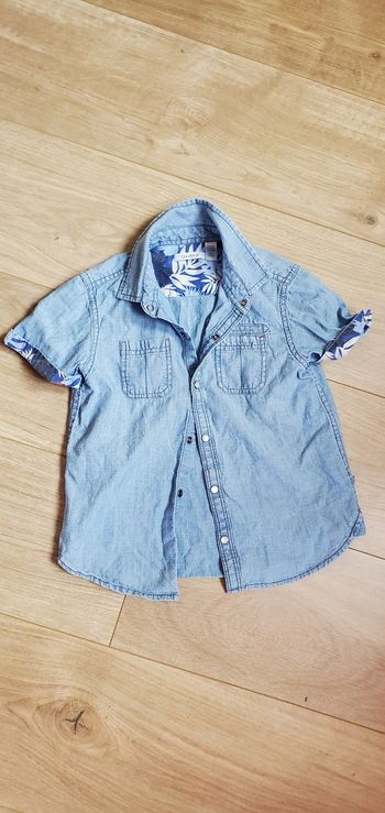 chemise en jean manches courtes  4 ans