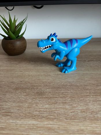 Figurine dinosaure velociratop bleu Marcus pat patrouille