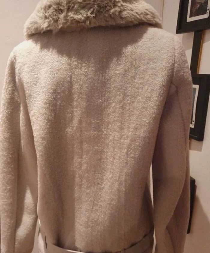 Manteau beige fausse fourrure - photo numéro 3
