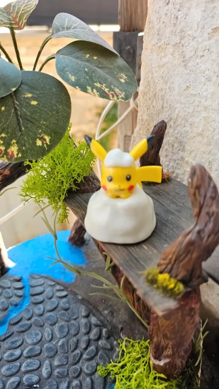 Super figurine Pokemon Nintendo pikachu neige