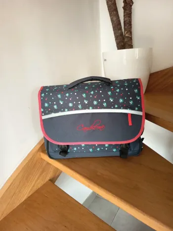 Cartable fille caméléon , 3 compartiments , fleurie