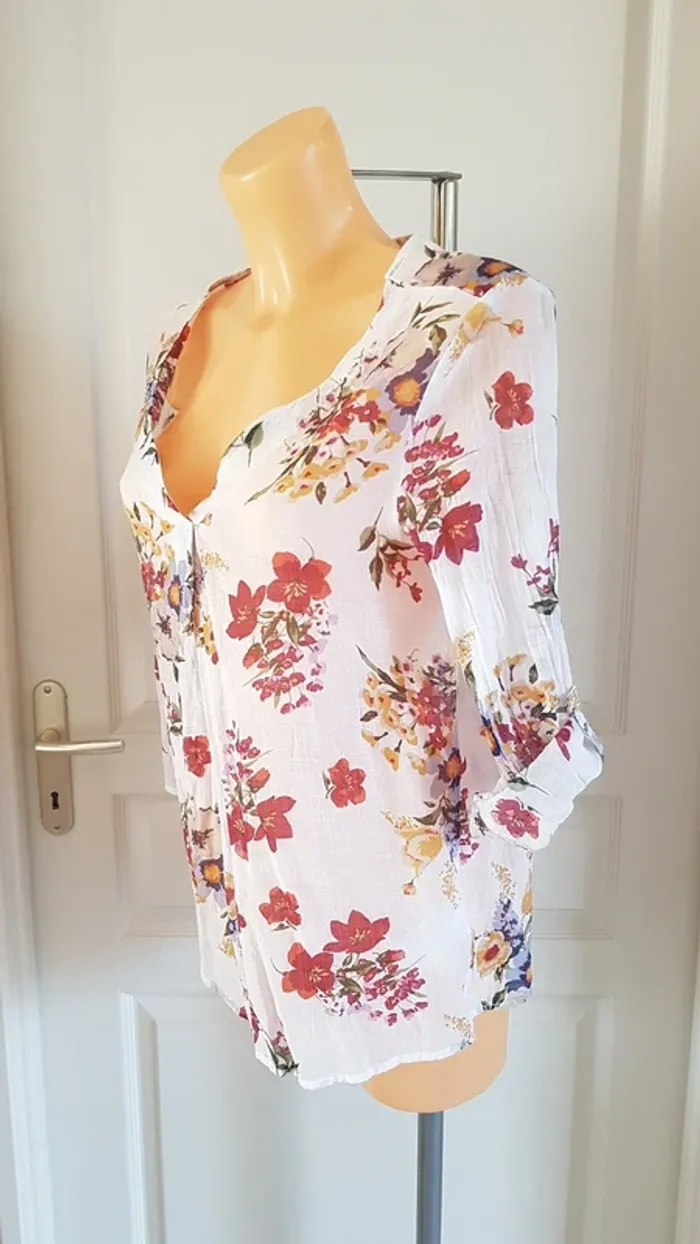 Blouse à fleurs taille 1 - photo numéro 2