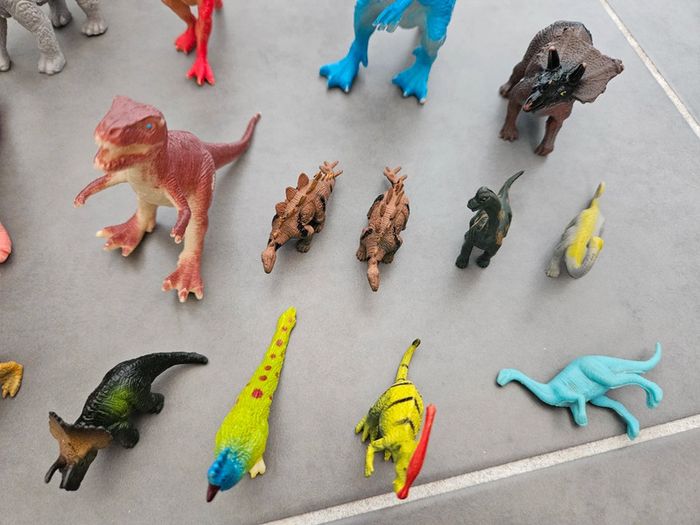 Lot de 21 dinosaures, Bon état, très propres - photo numéro 5