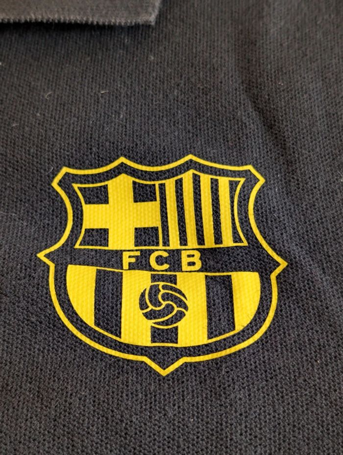 Polo Nike FCB . Taille L - photo numéro 2