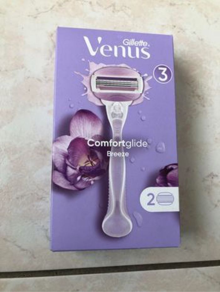 Rasoir Femme Gillette Venus ComfortGlide Breeze+ 2 lames neuf dans emballage