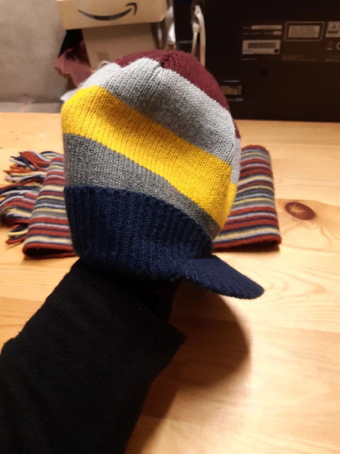 Bonnet TBE Vert baudet (+écharpe offerte) - photo numéro 2