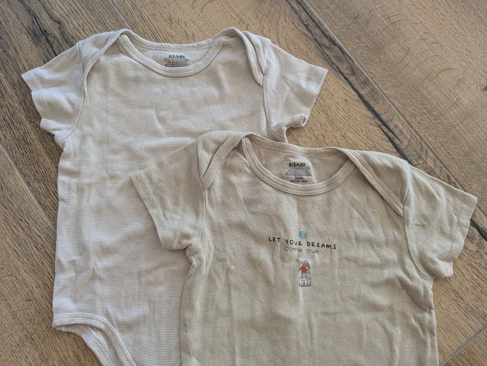 Lot de bodies - photo numéro 2