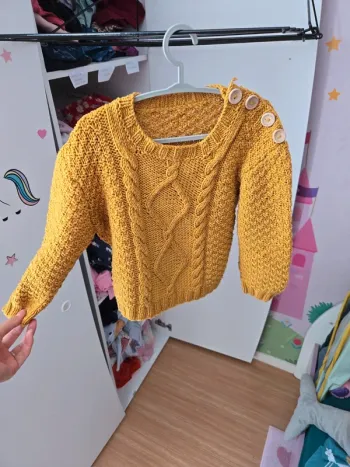 Pull fait main taille 4 ans